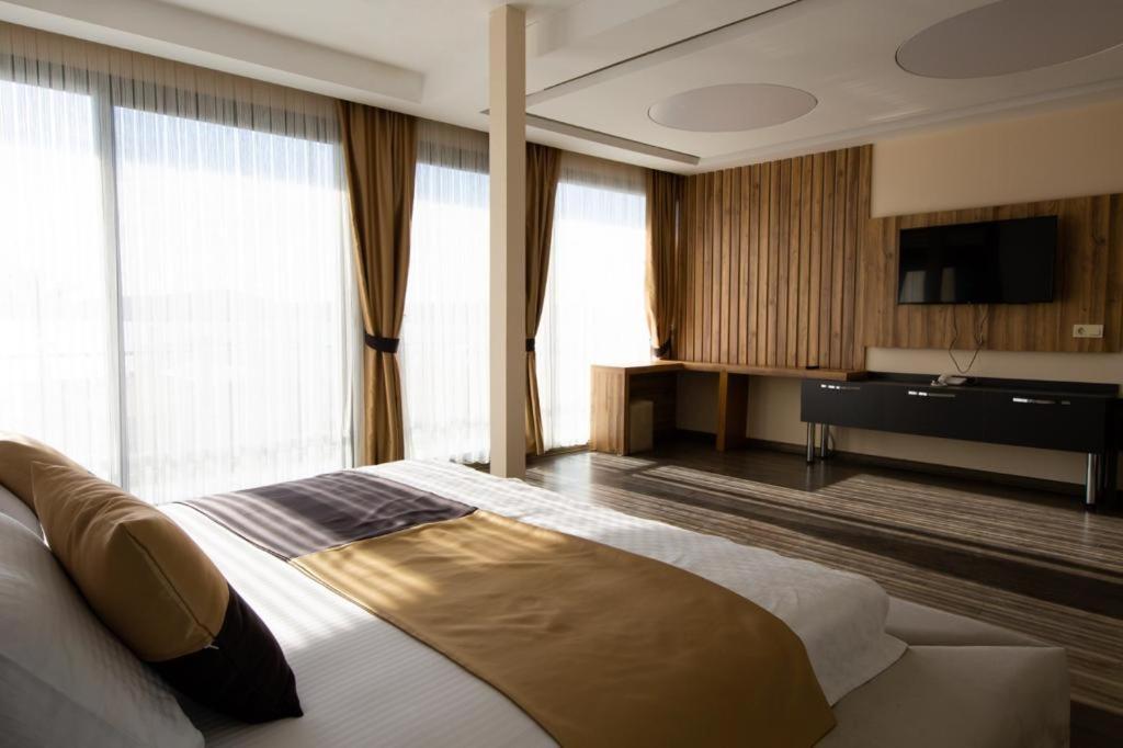 Carpe Diem Hotel Ayvalı Exteriör bild